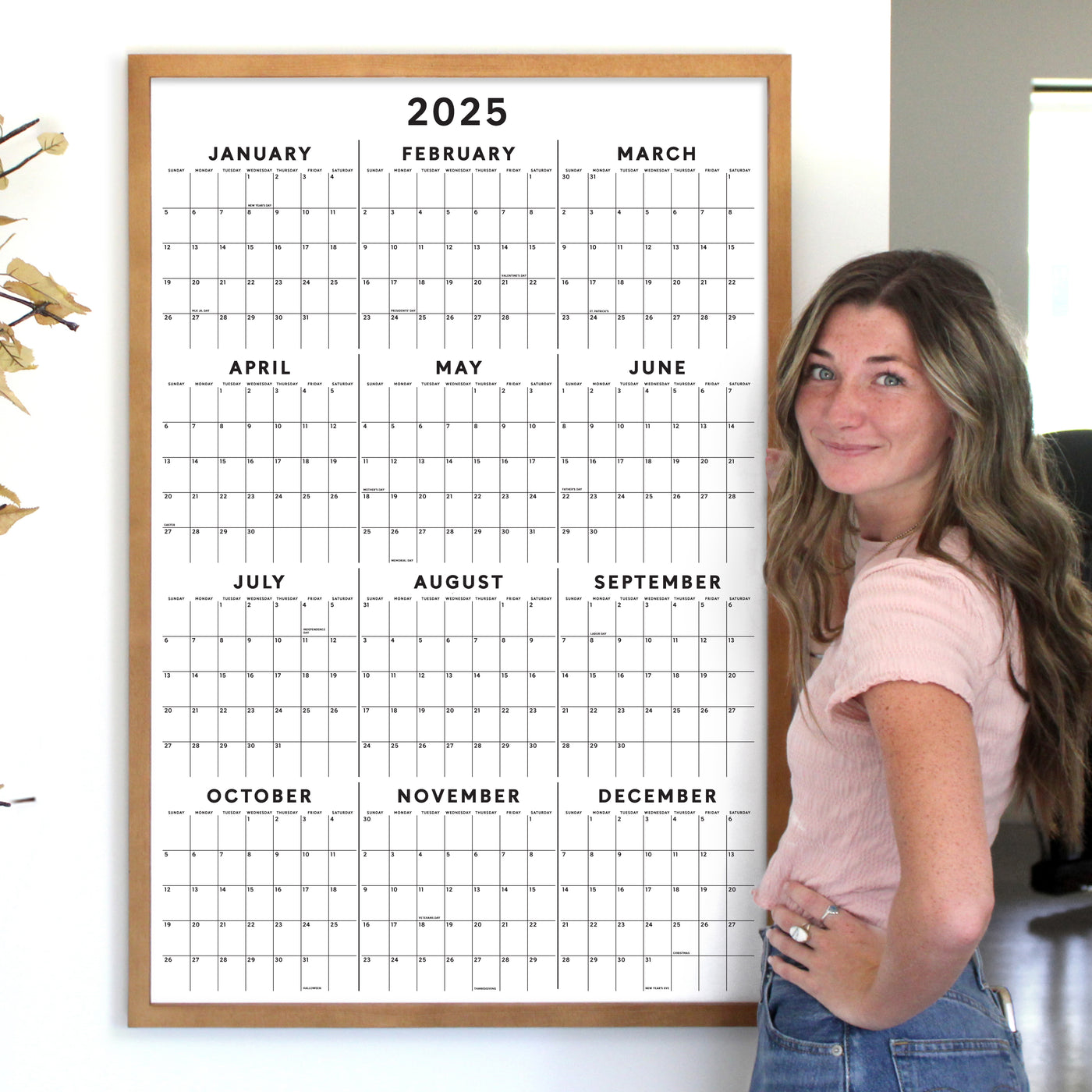 2025 Yearly calendar with DATES and HOLIDAYS